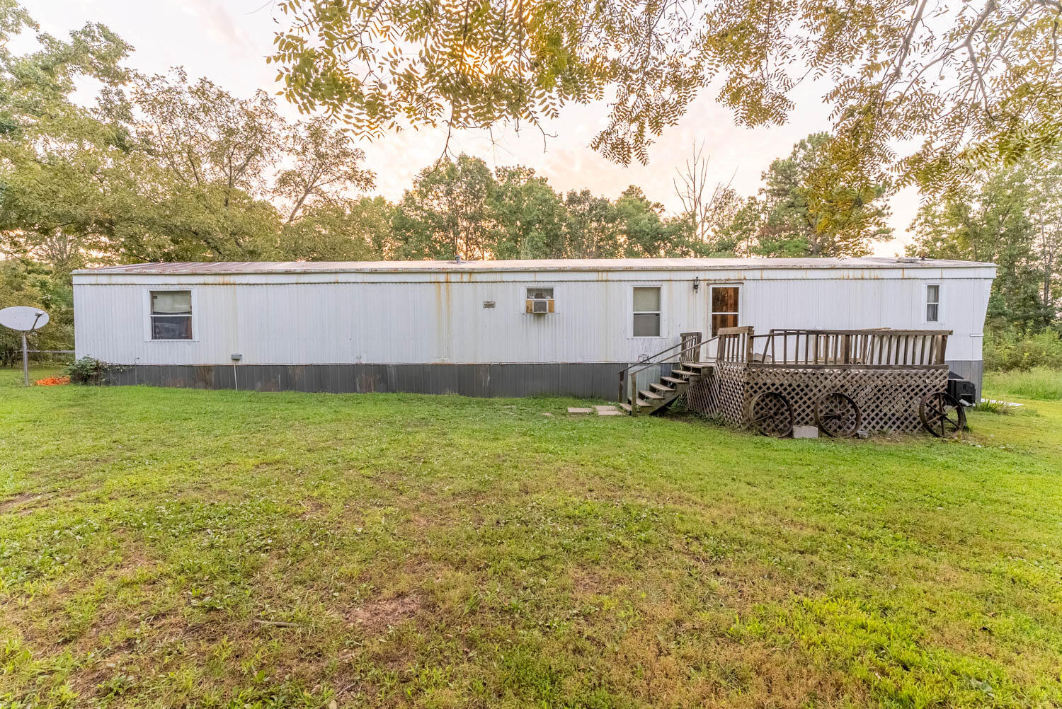 9440 Splitlimb Road Property Photo 8