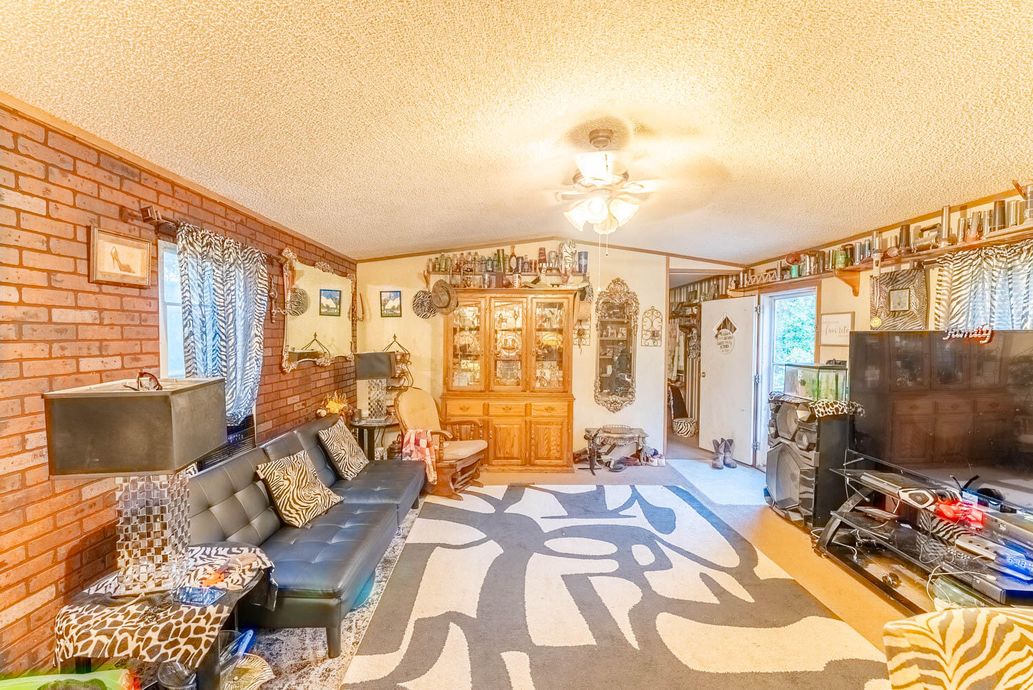 9440 Splitlimb Road Property Photo 14