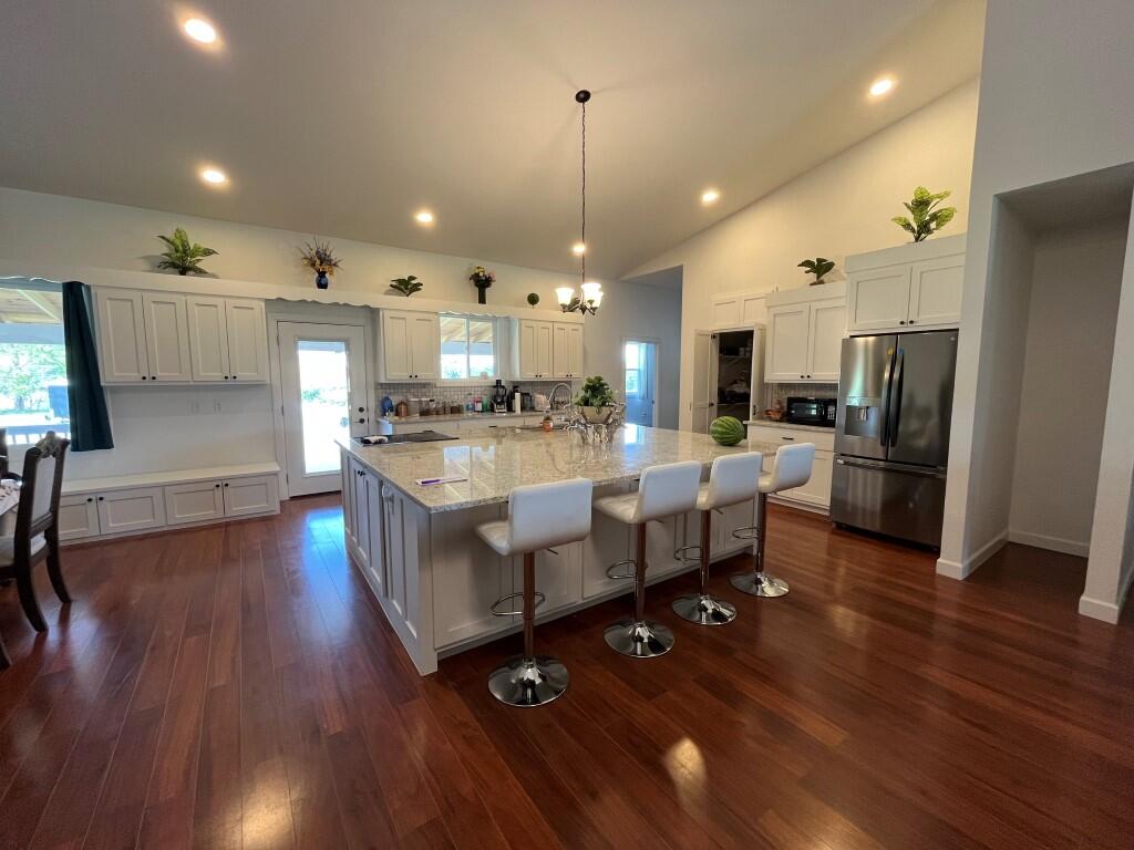 12040 Farm Road 2205 Property Photo 2