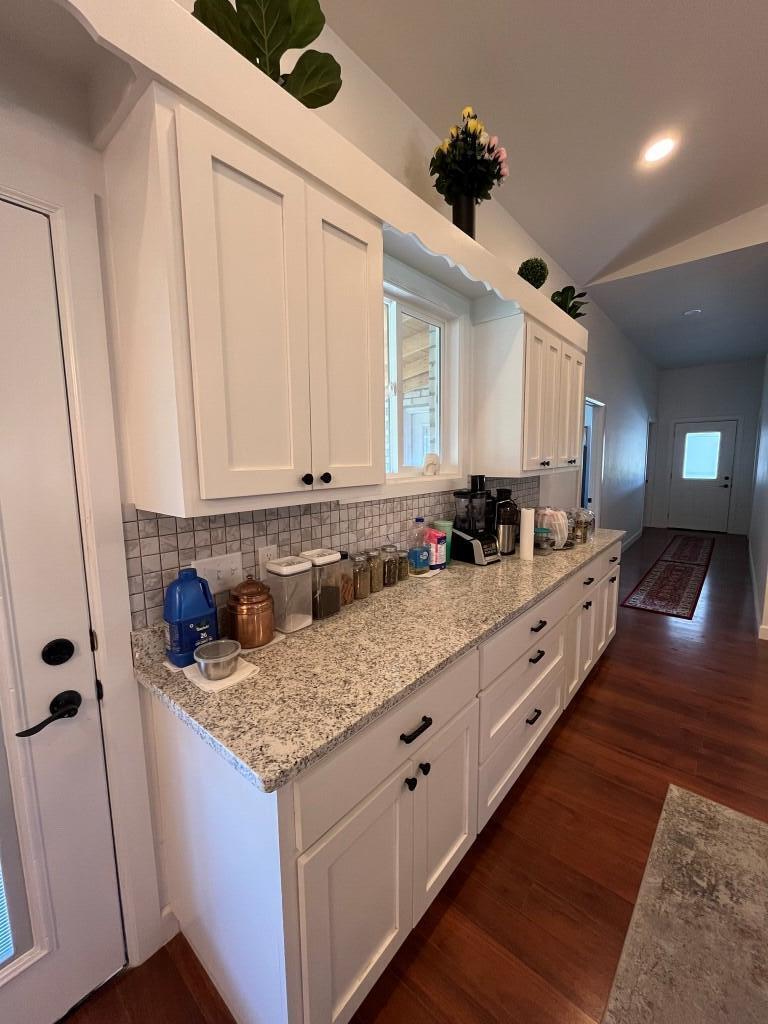 12040 Farm Road 2205 Property Photo 6