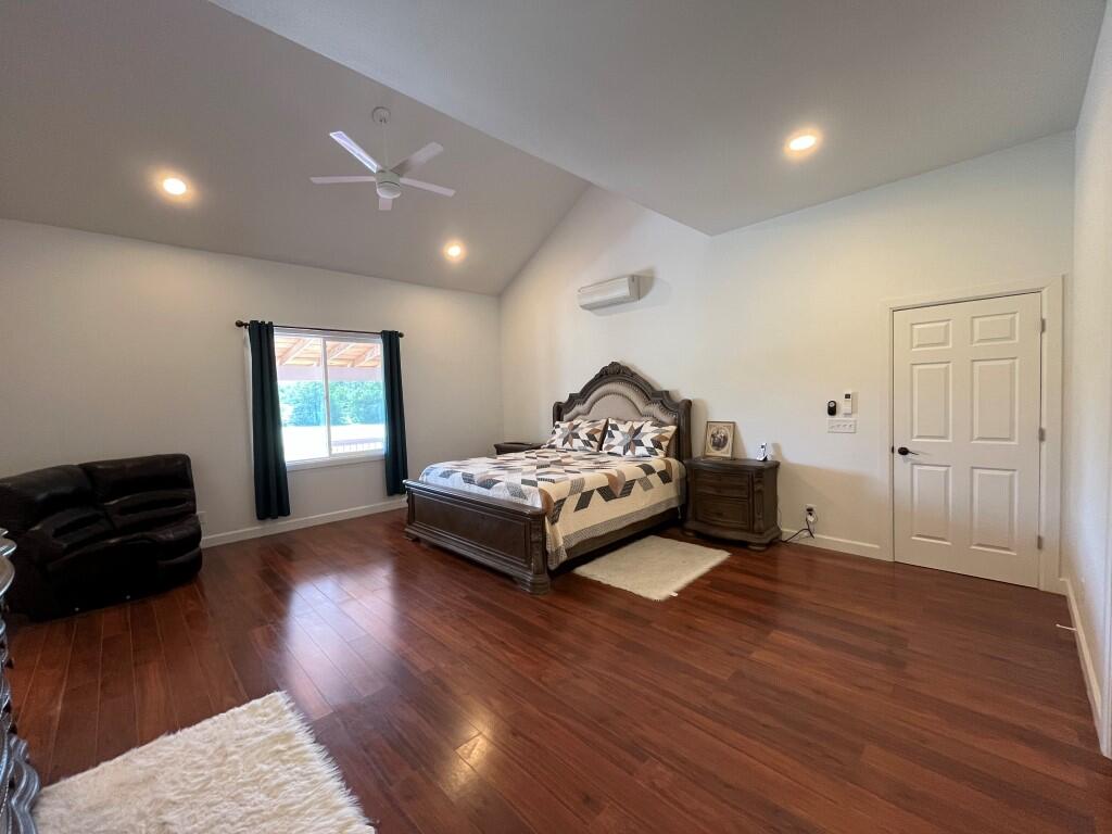 12040 Farm Road 2205 Property Photo 16