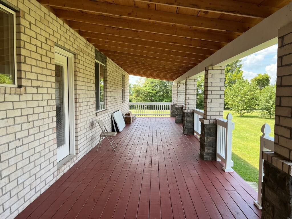 12040 Farm Road 2205 Property Photo 35