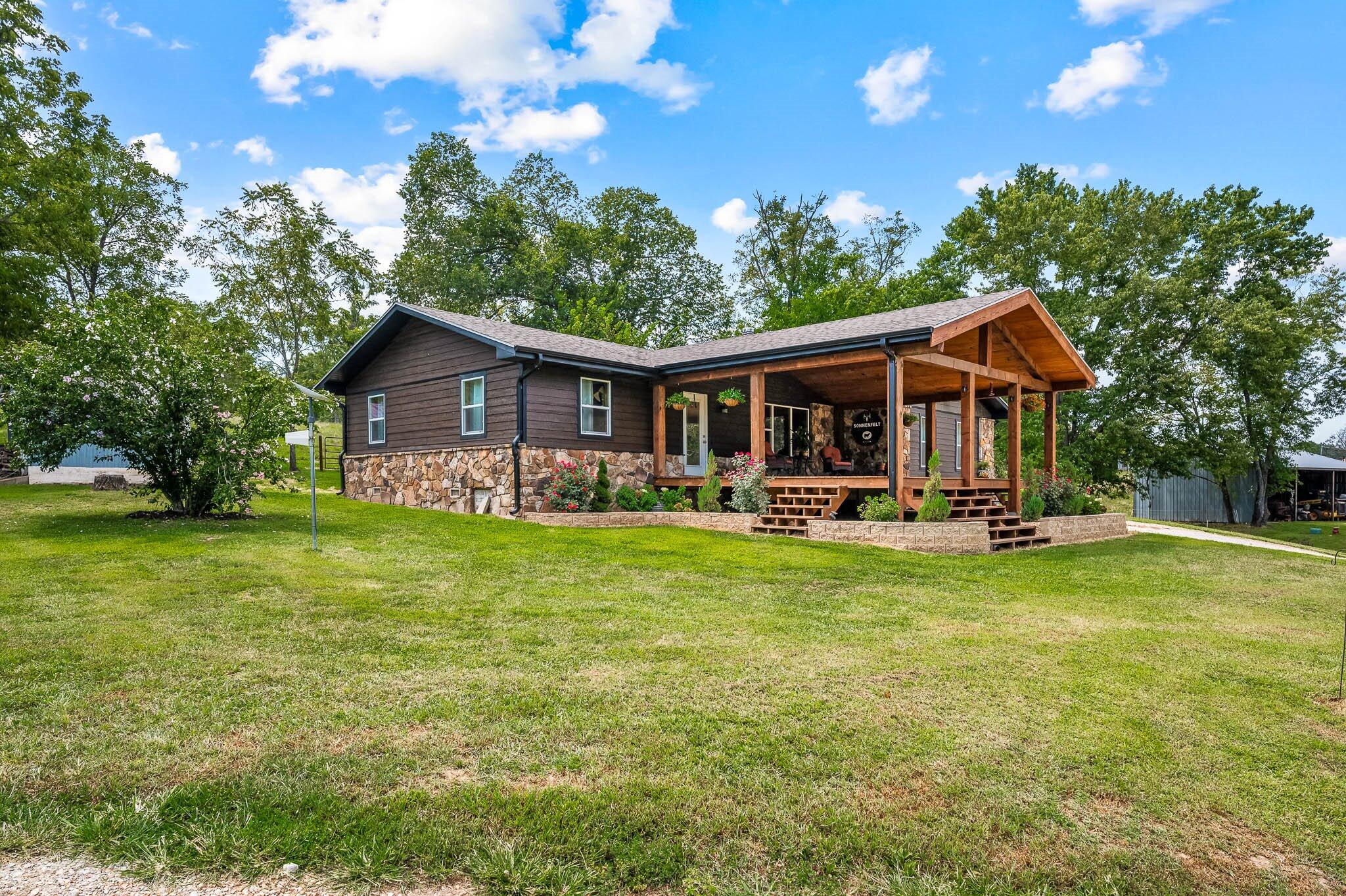 22948 East State Highway 76 Property Photo 5