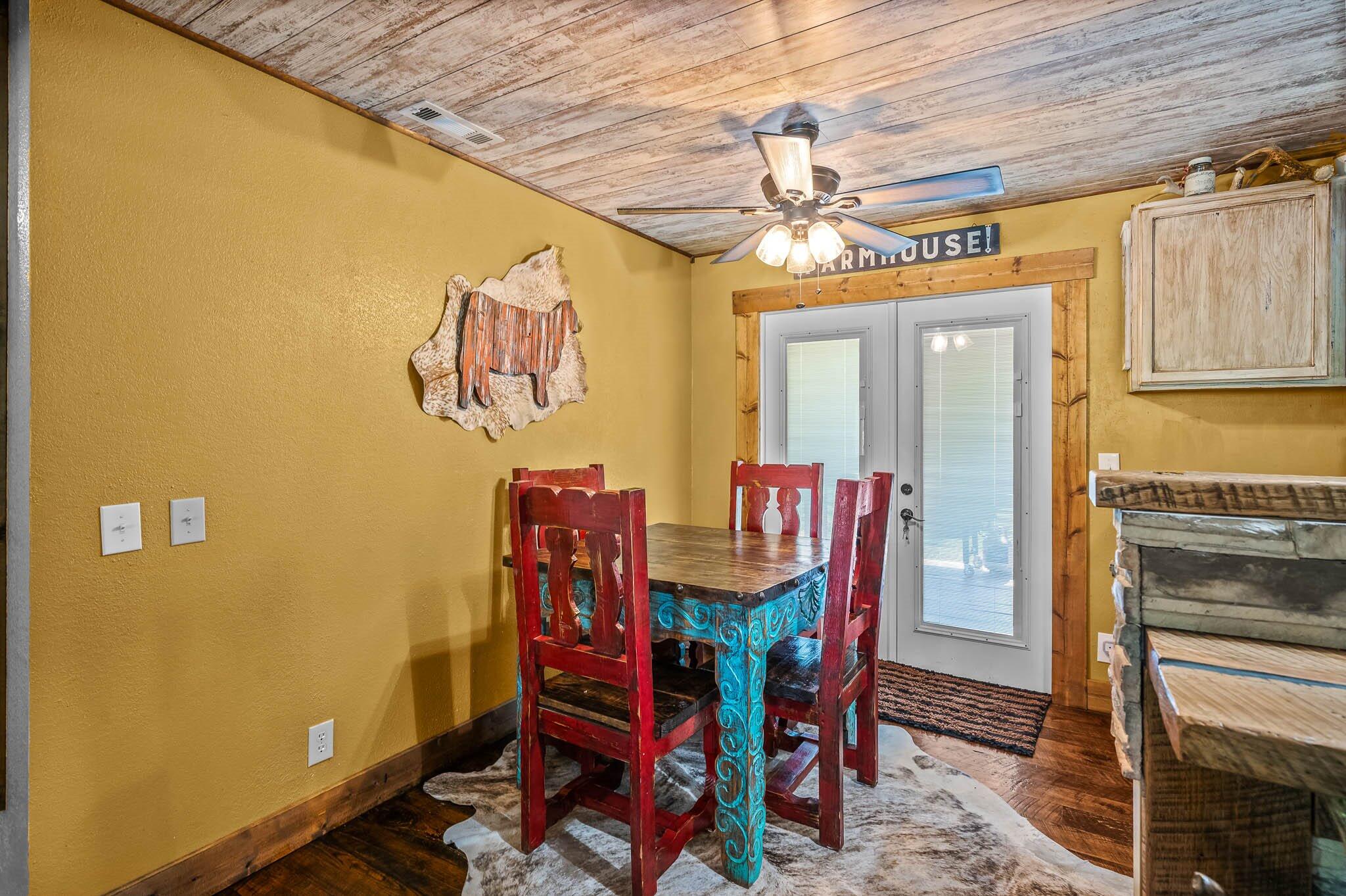 22948 East State Highway 76 Property Photo 21