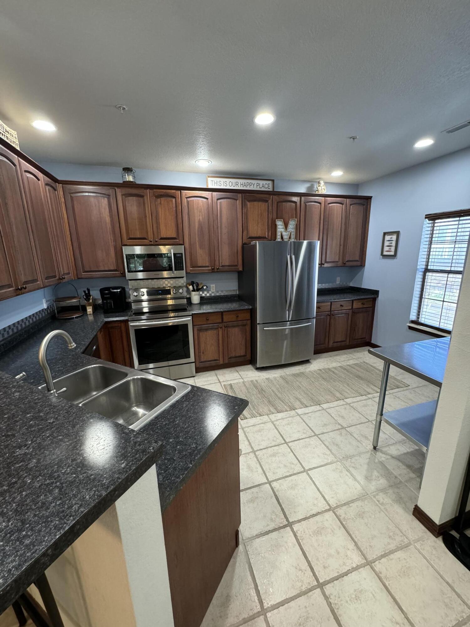 235 Lower Emerald Bay Circle Property Photo 6