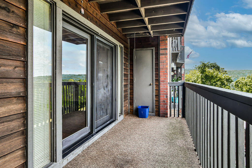 150 Sunken Forest Drive Property Photo 18