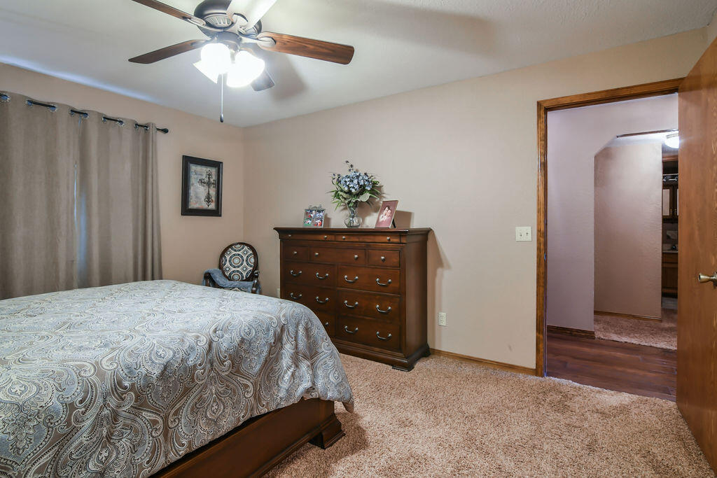 150 Sunken Forest Drive Property Photo 21