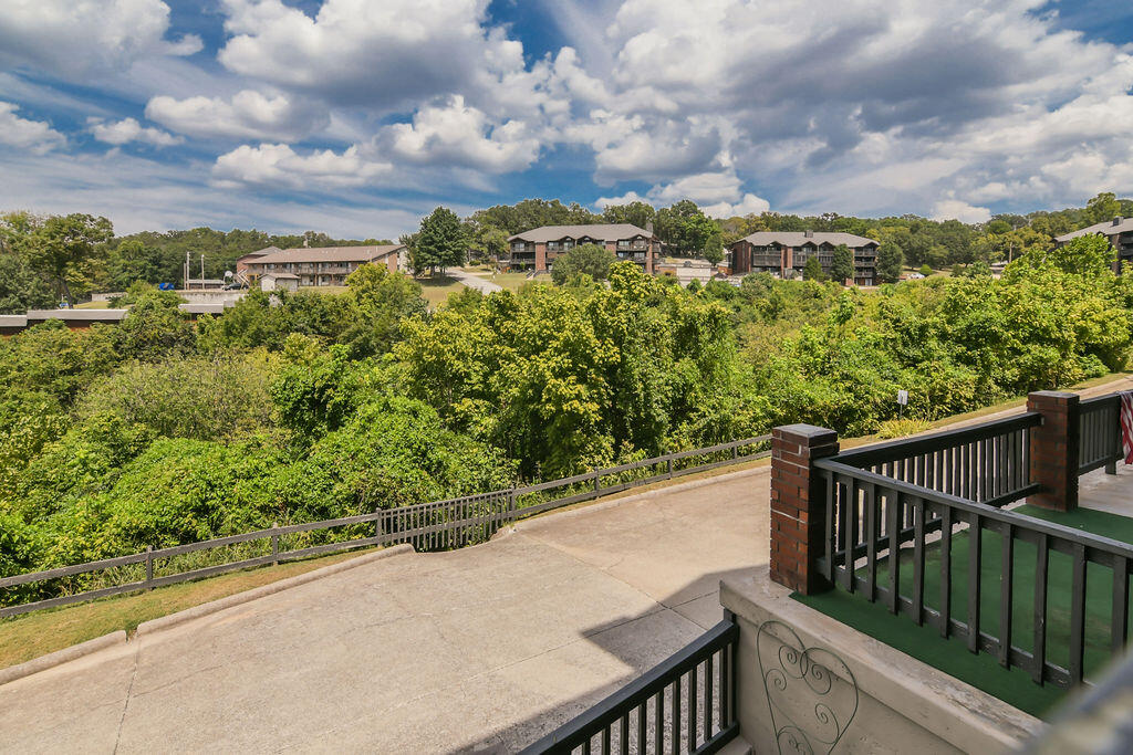150 Sunken Forest Drive Property Photo 36