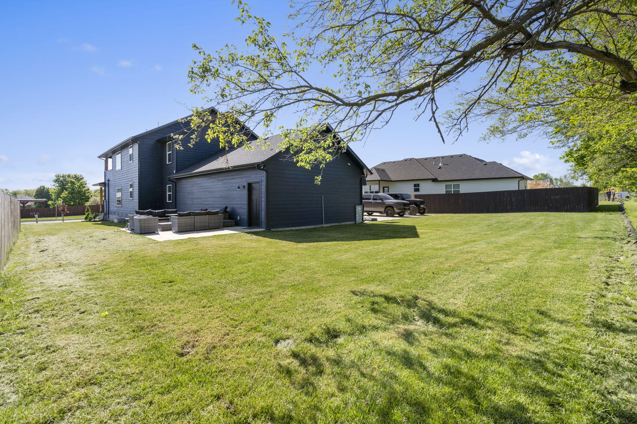 1145 South Henry Avenue Property Photo 33