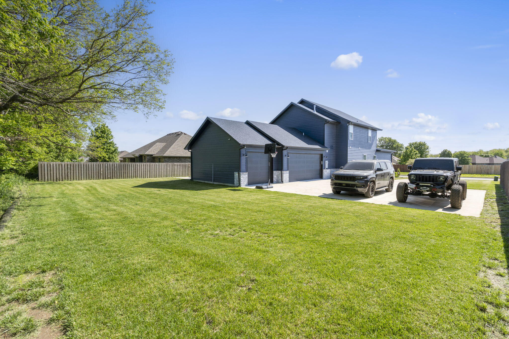 1145 South Henry Avenue Property Photo 35
