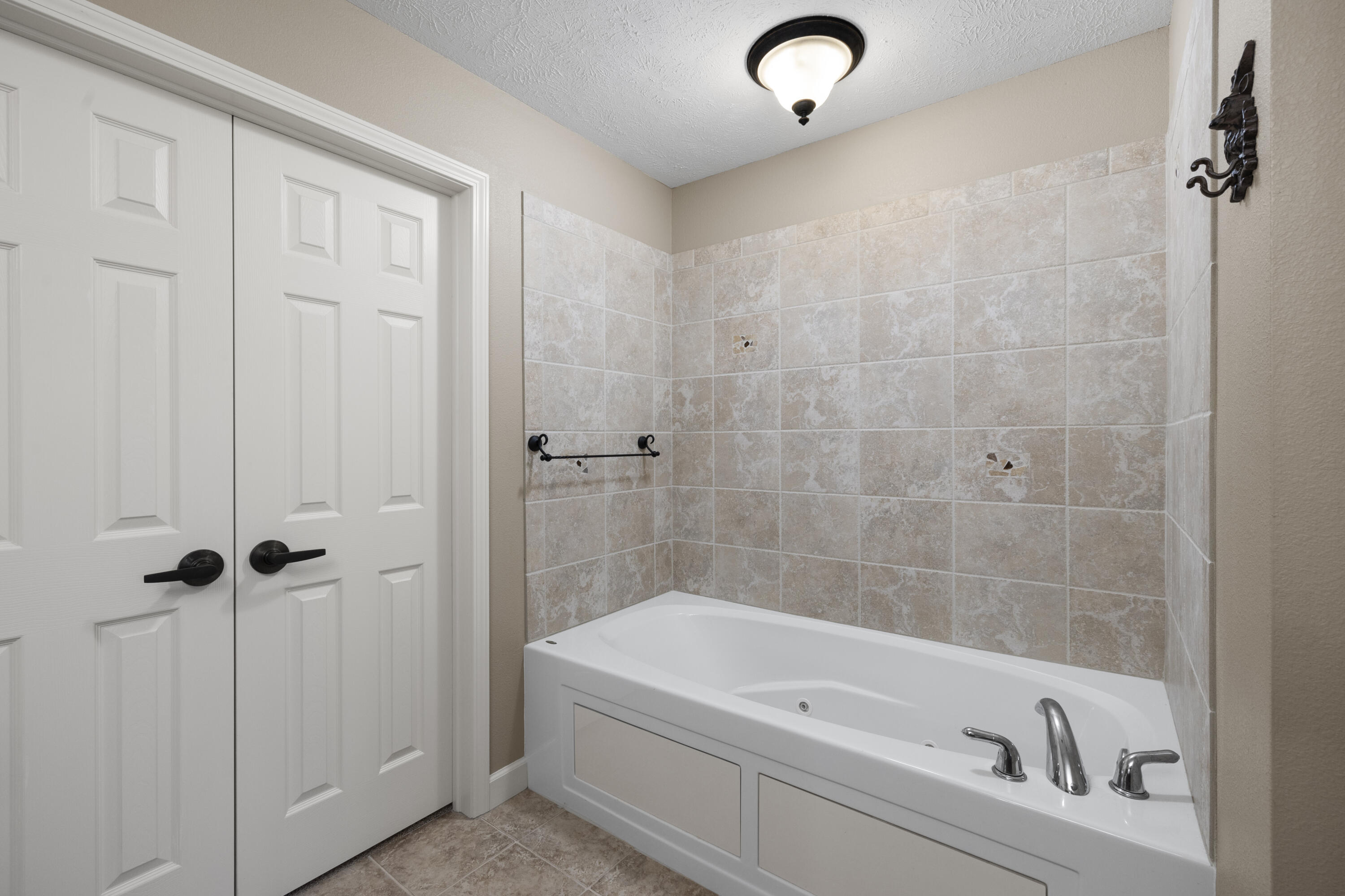 250 Lakewood Drive Property Photo 29