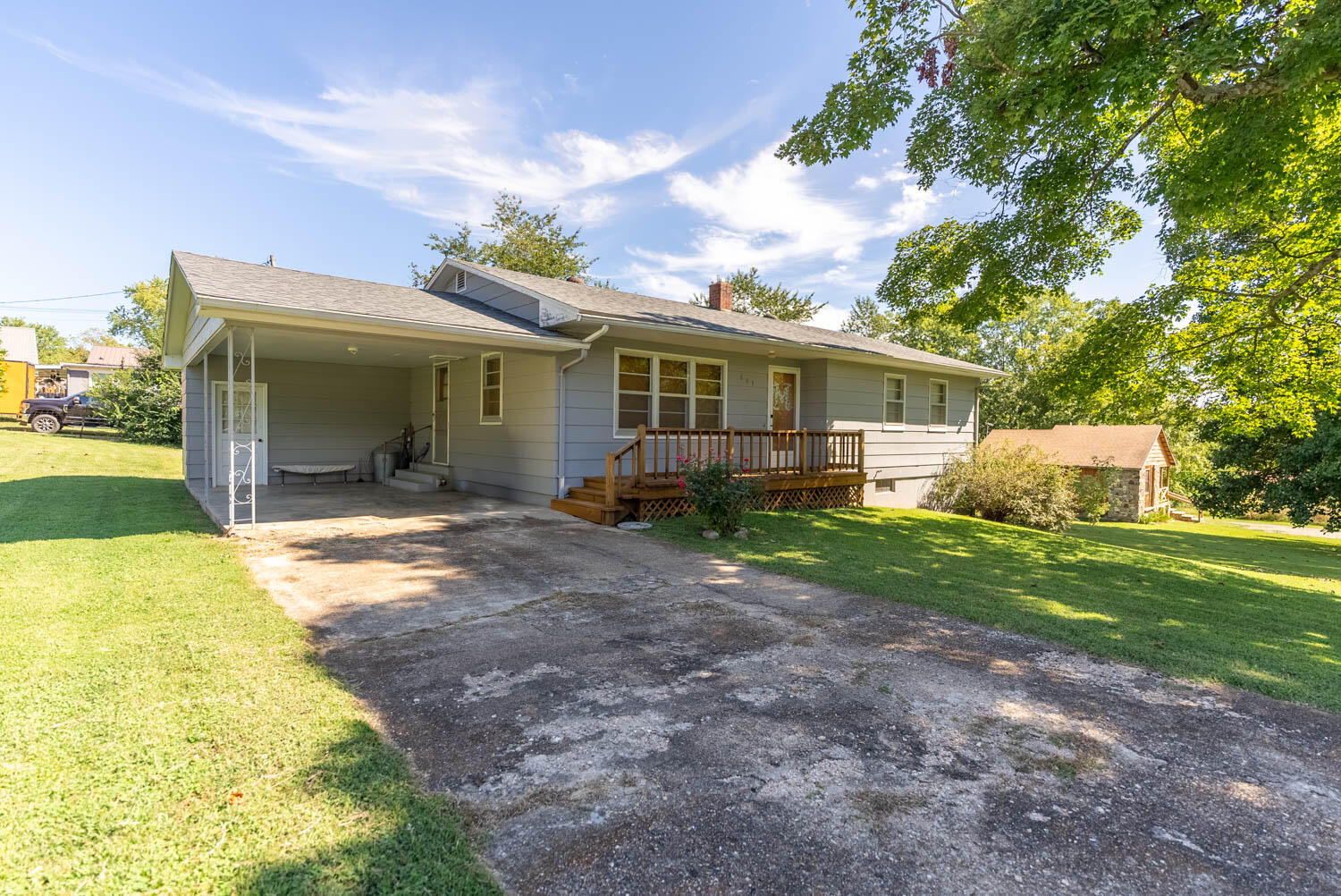 665 Cochran Avenue Property Photo 7