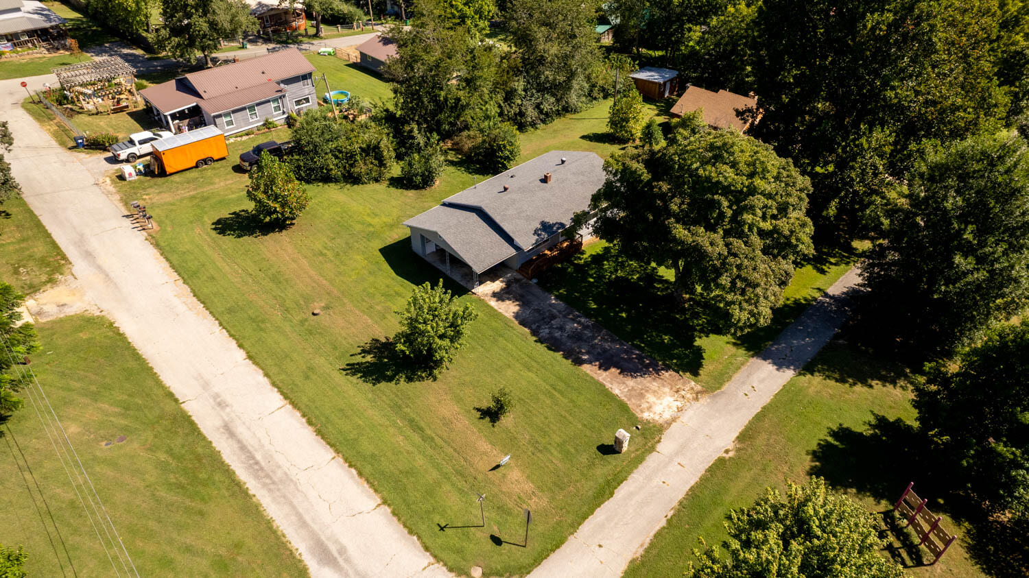 665 Cochran Avenue Property Photo 20