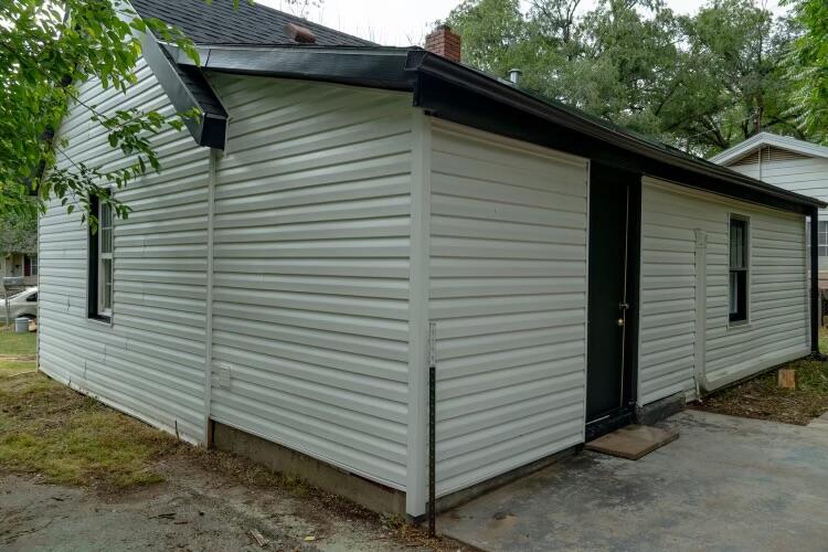 1206 North Clifton Avenue Property Photo 3
