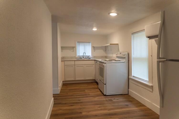 1206 North Clifton Avenue Property Photo 7