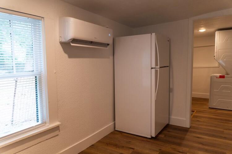1206 North Clifton Avenue Property Photo 8
