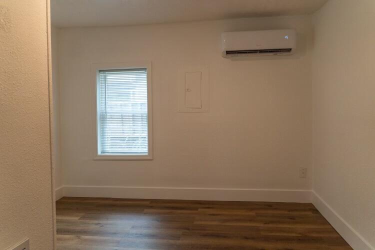 1206 North Clifton Avenue Property Photo 15