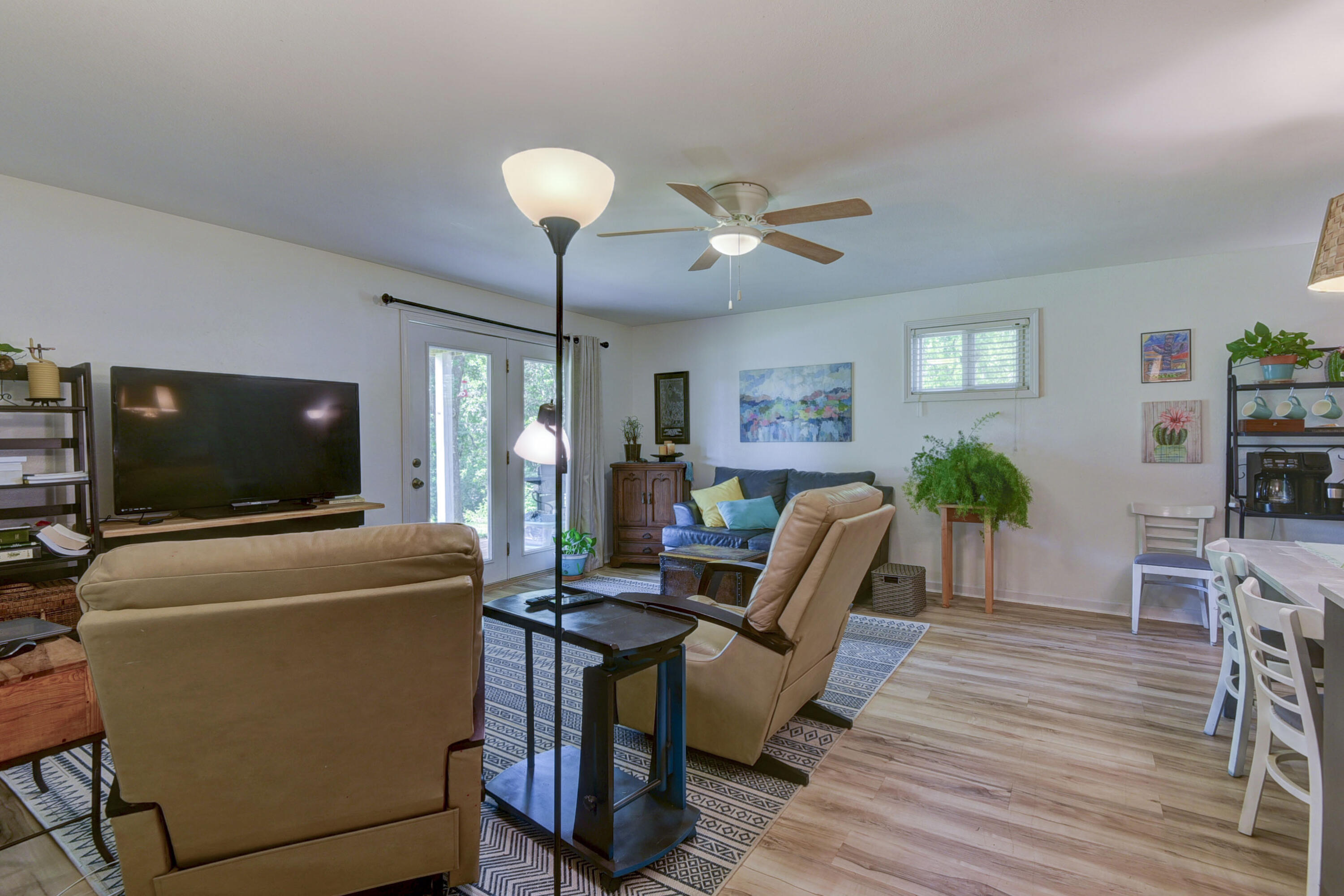 22016 Waters Edge Drive Property Photo 13