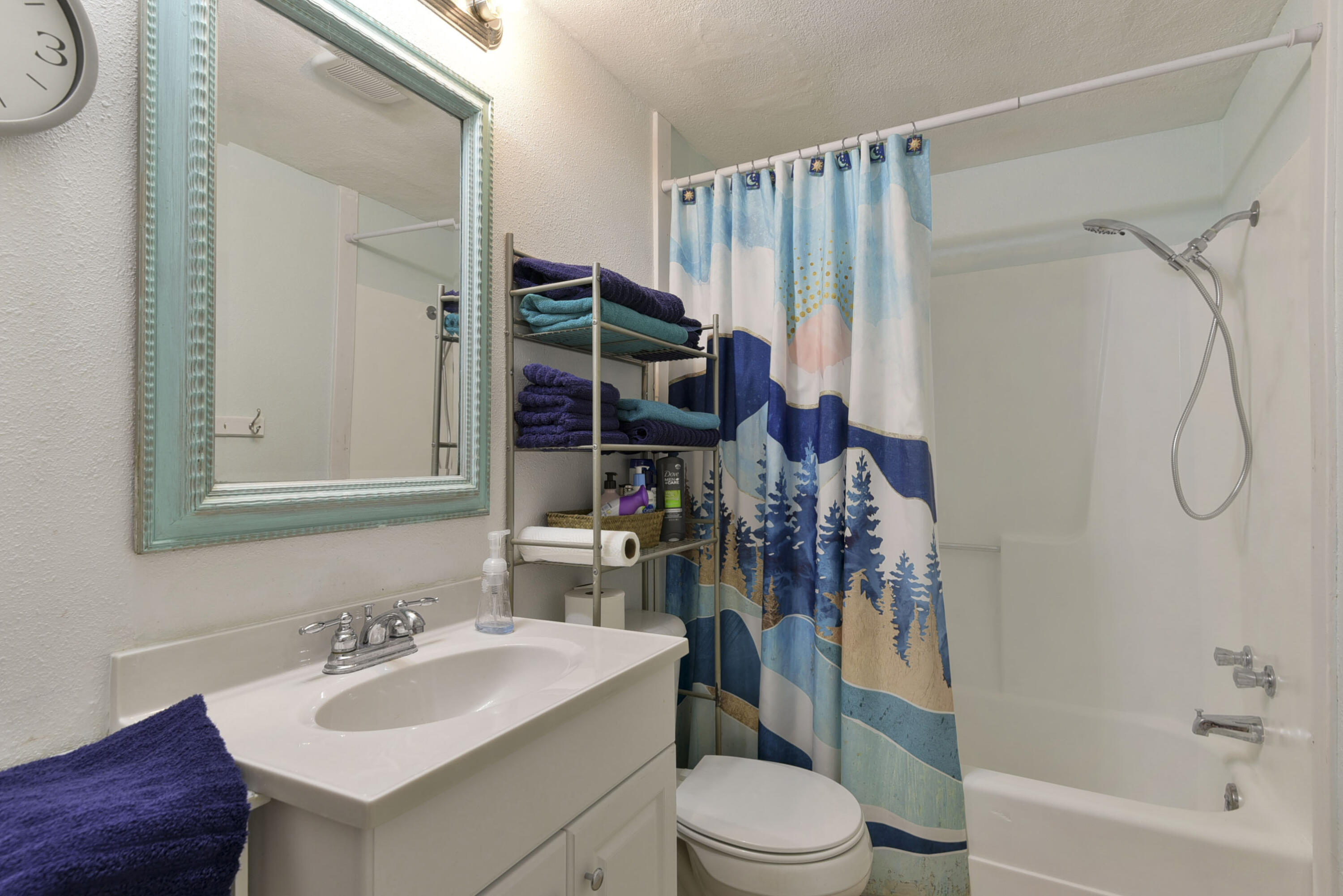 22016 Waters Edge Drive Property Photo 22