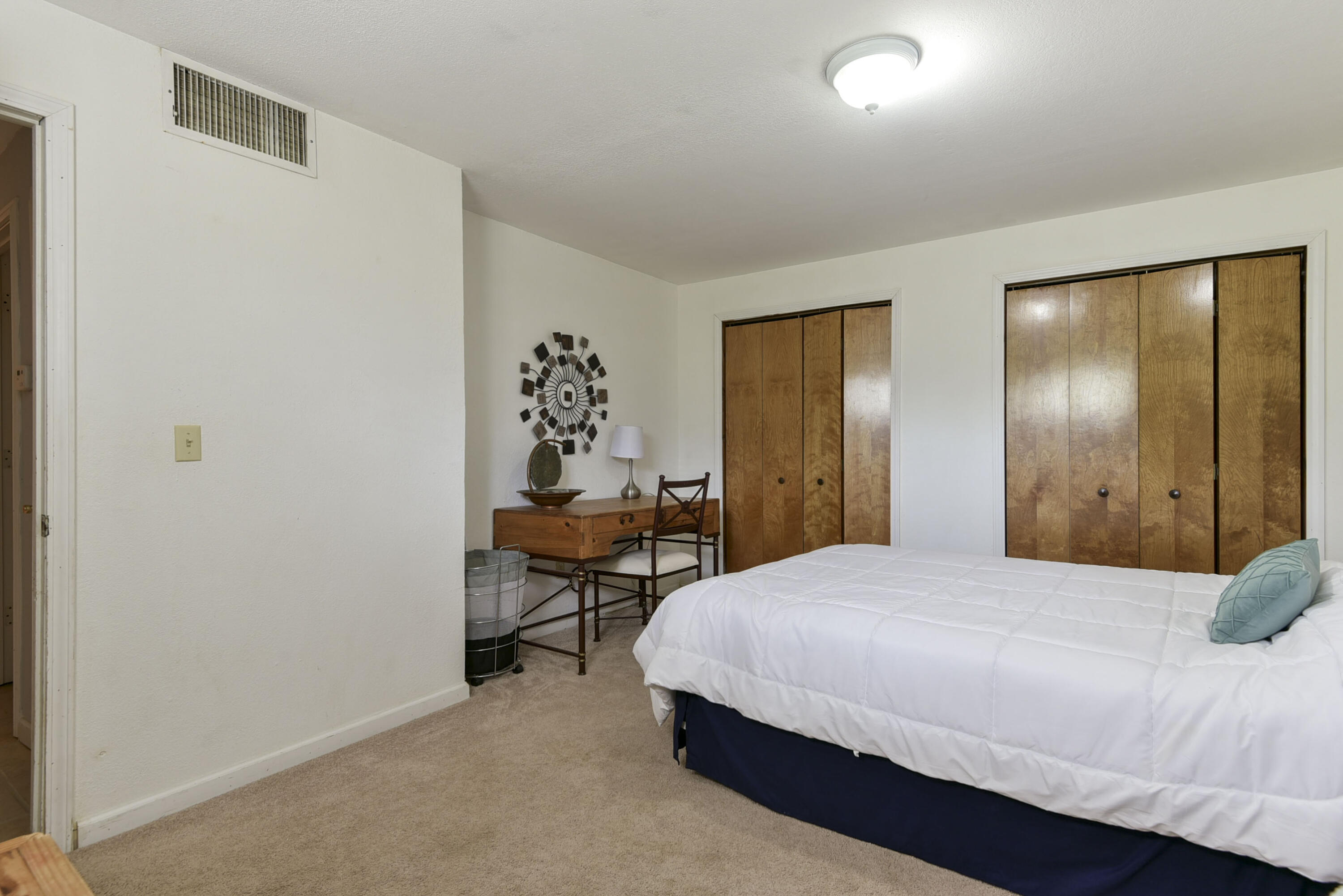 22016 Waters Edge Drive Property Photo 28