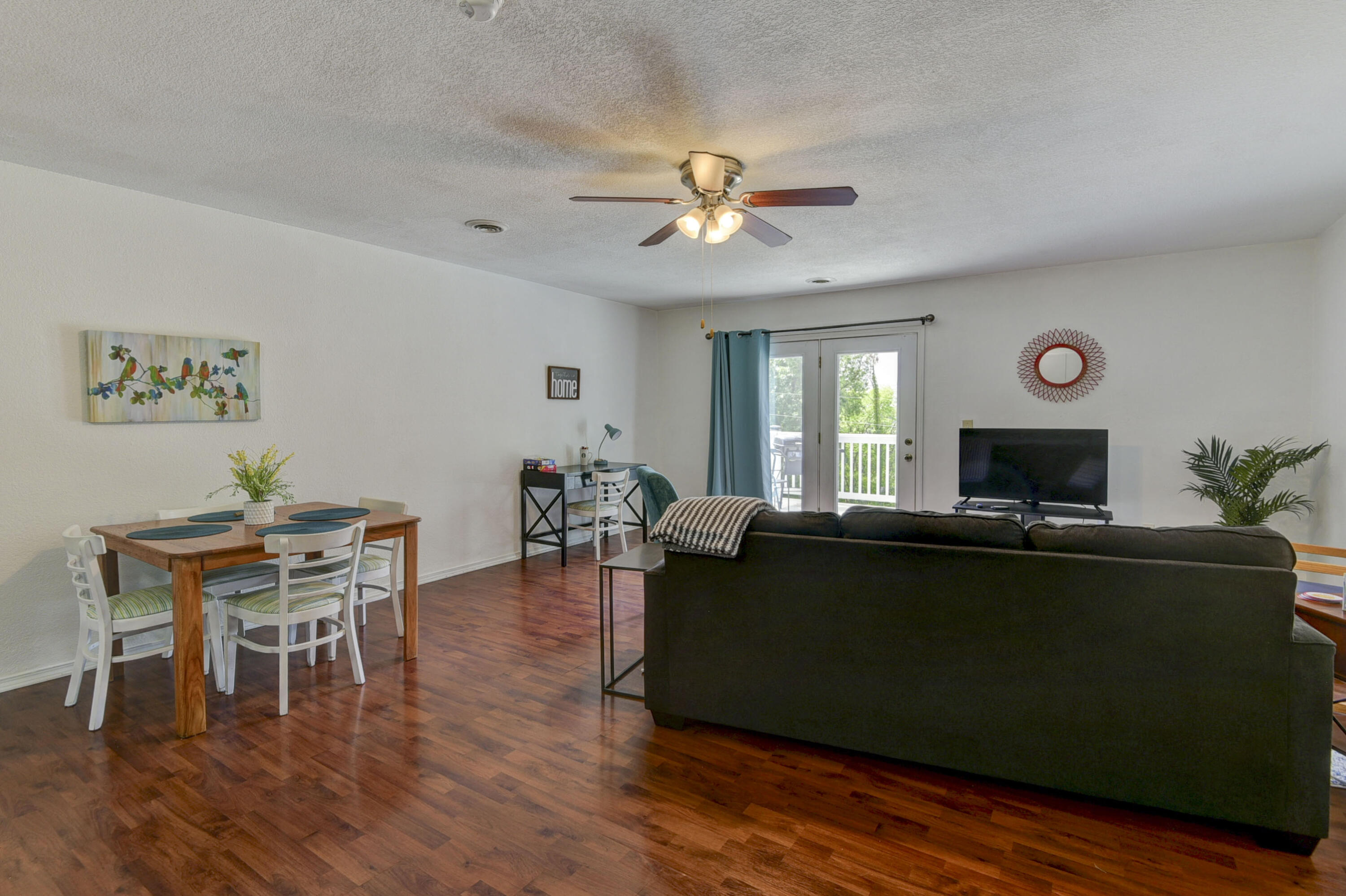 22016 Waters Edge Drive Property Photo 38