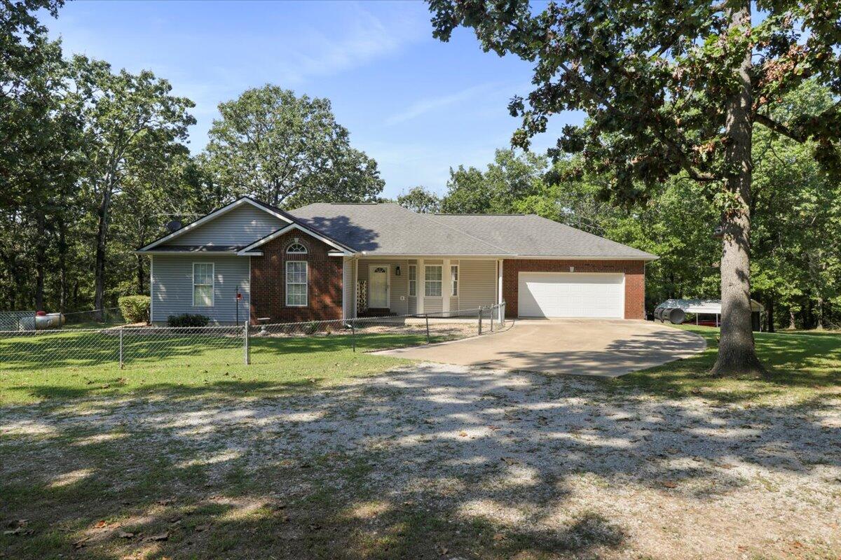 2691 Rhonda Drive Property Photo 2