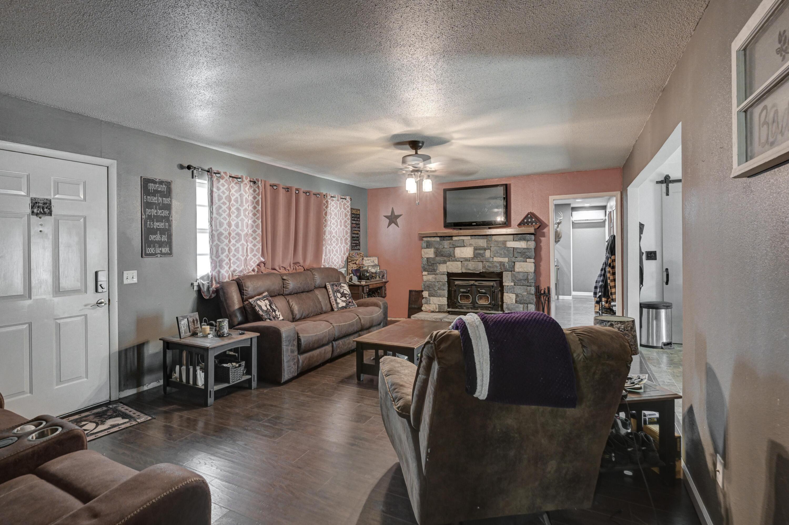 13691 Palm Road Property Photo 8