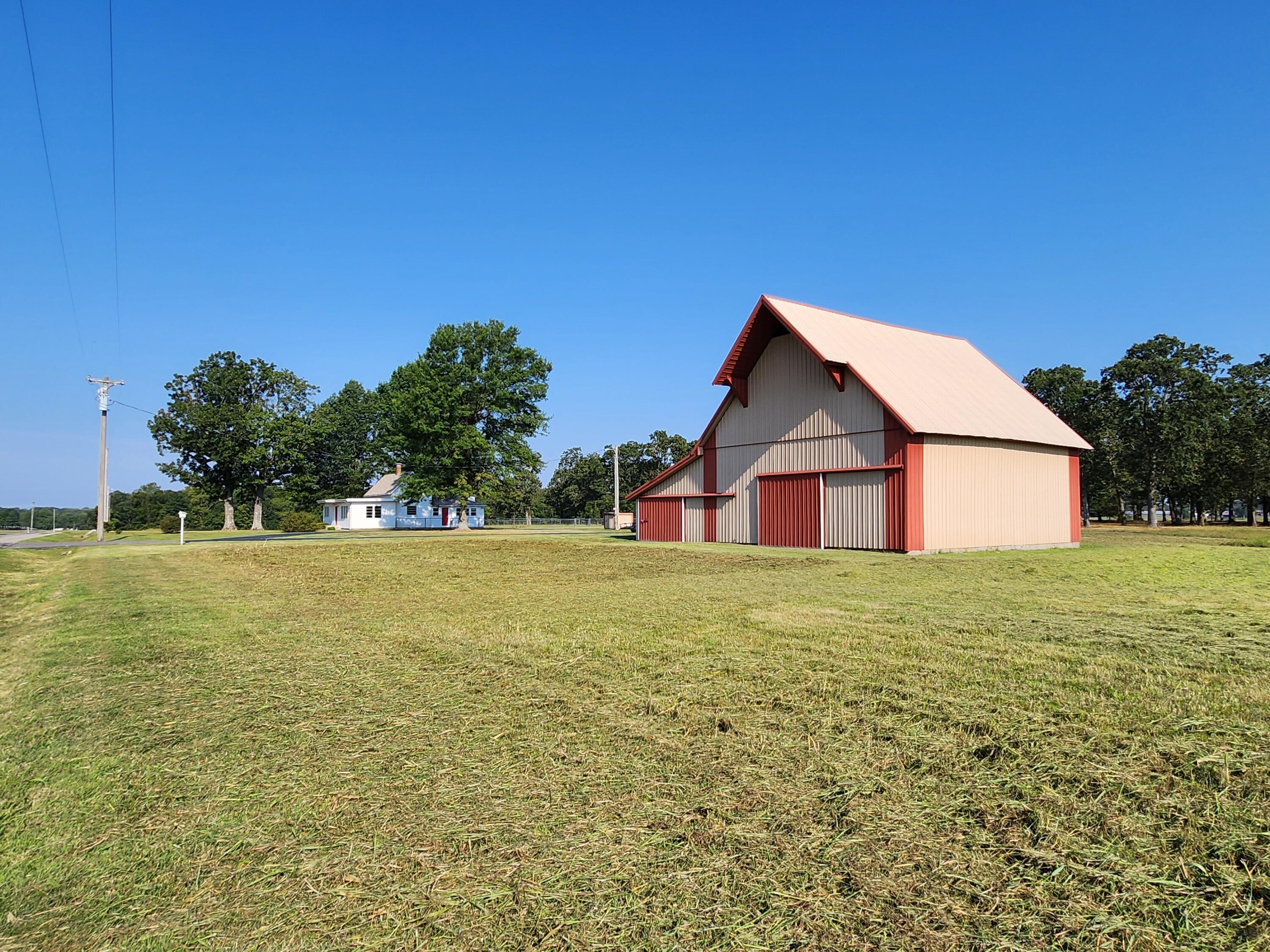 20636 Lawrence 2180 Property Photo 2