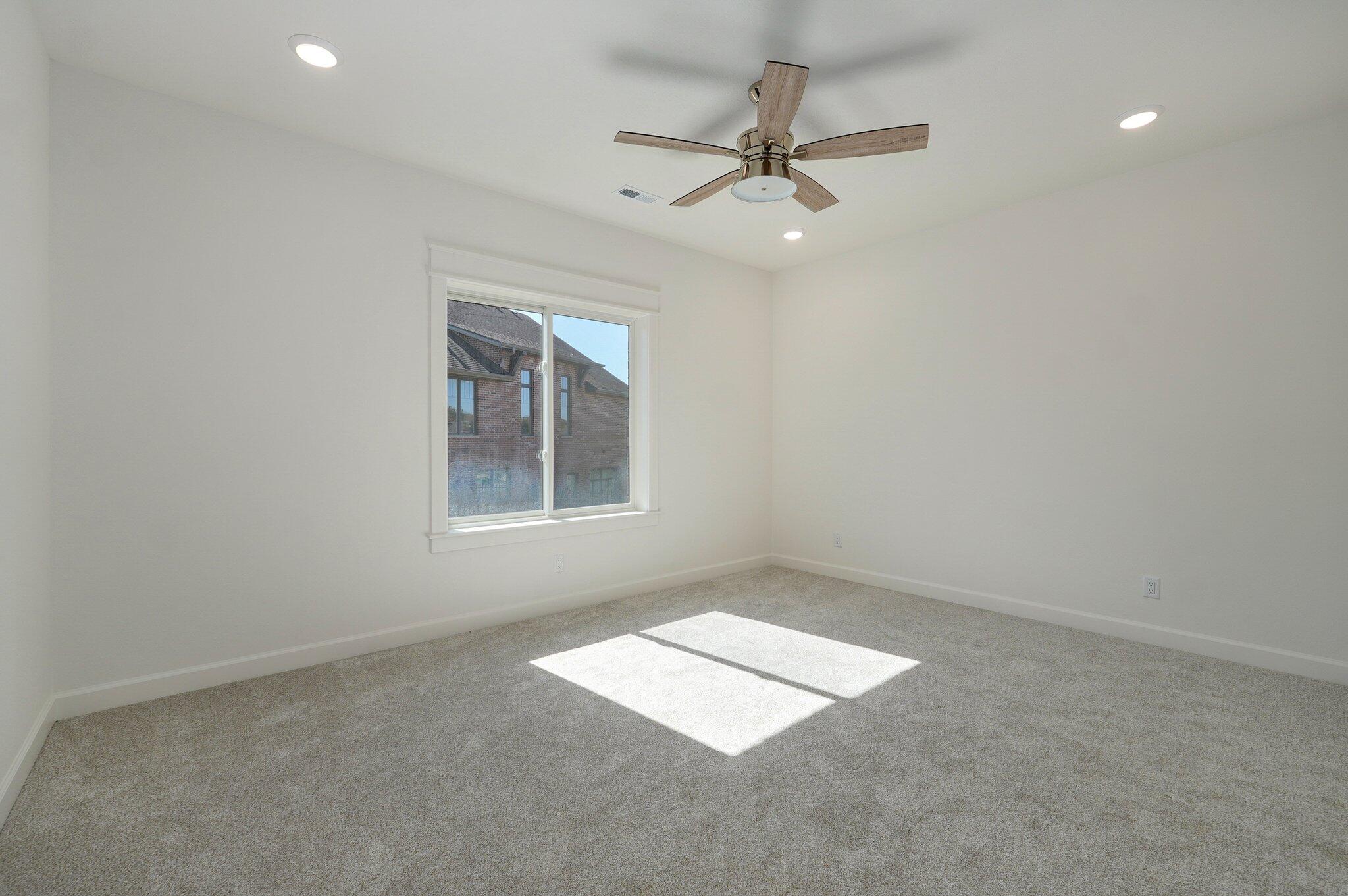 3940 East Ridgeview Street Property Photo 43