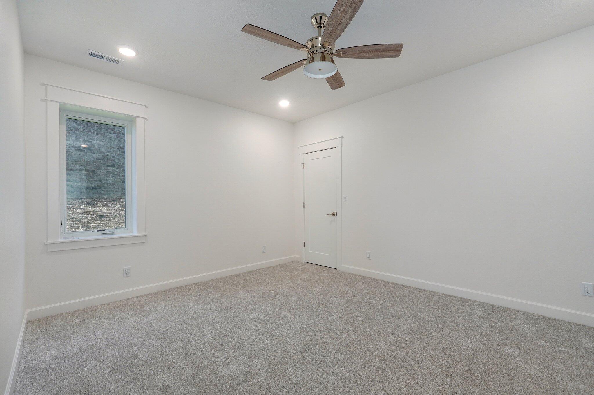3940 East Ridgeview Street Property Photo 45