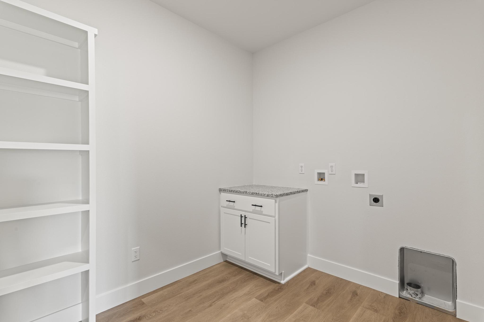 2208 West Mason Place Property Photo 16