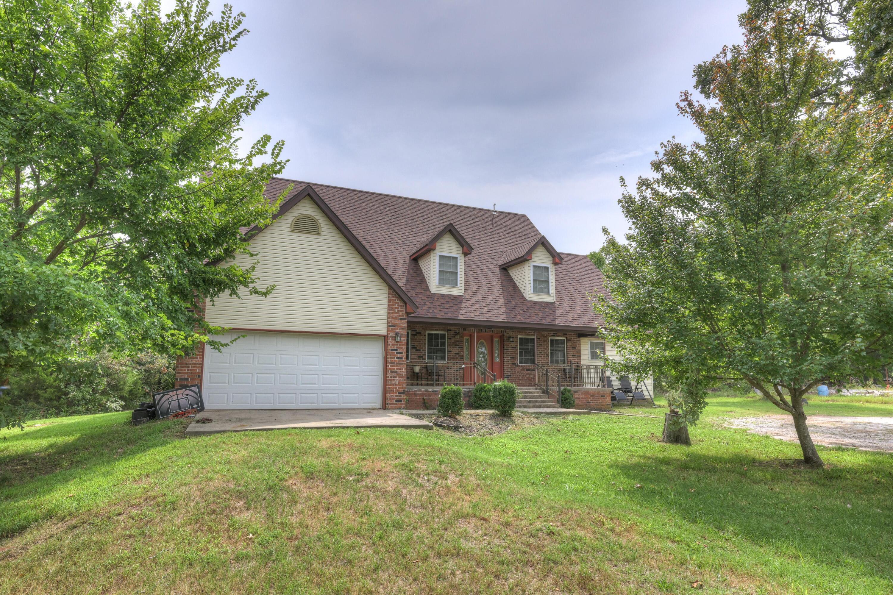14205 Goldfinch Road Property Photo 1