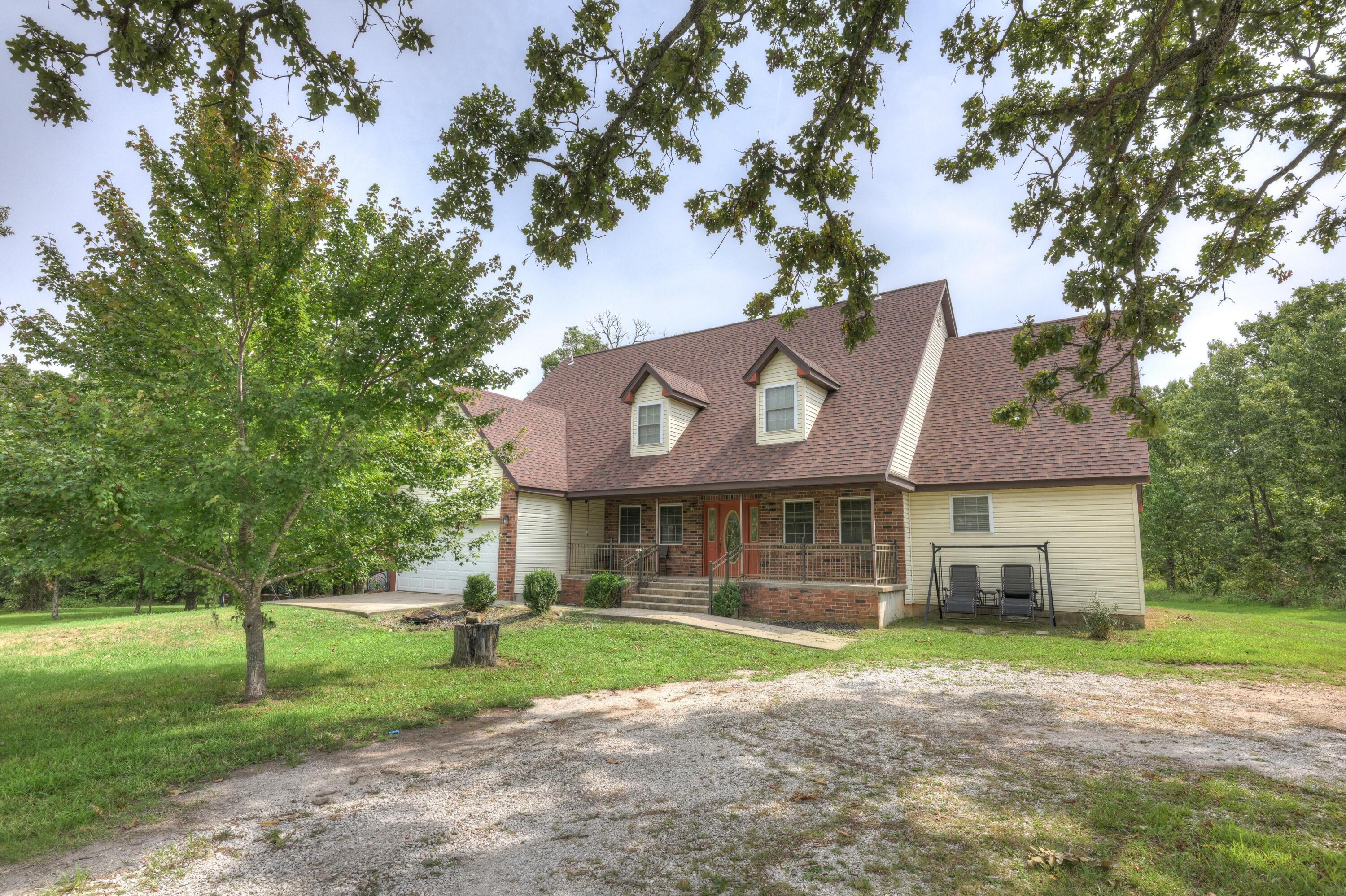 14205 Goldfinch Road Property Photo 3