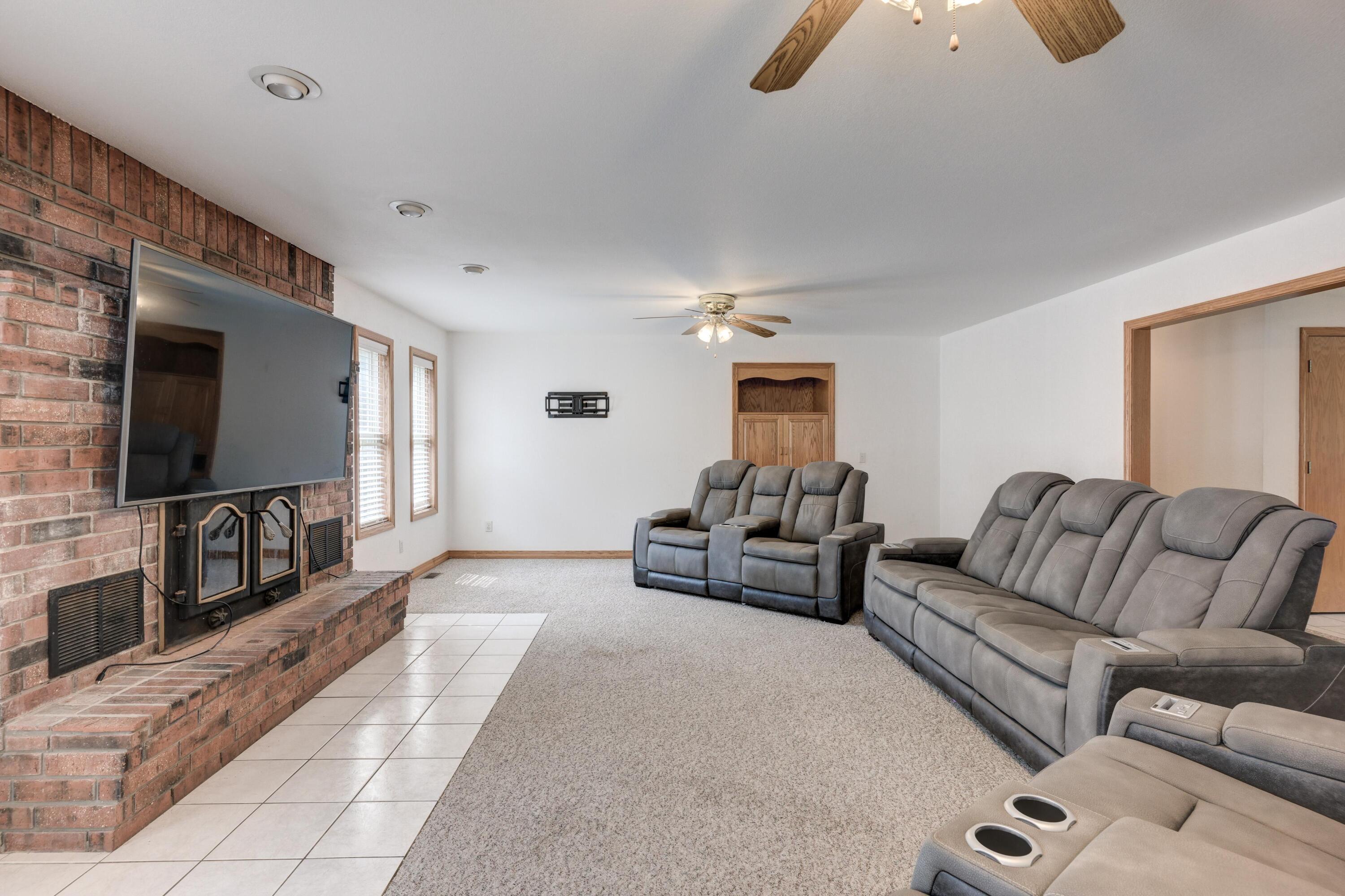14205 Goldfinch Road Property Photo 5