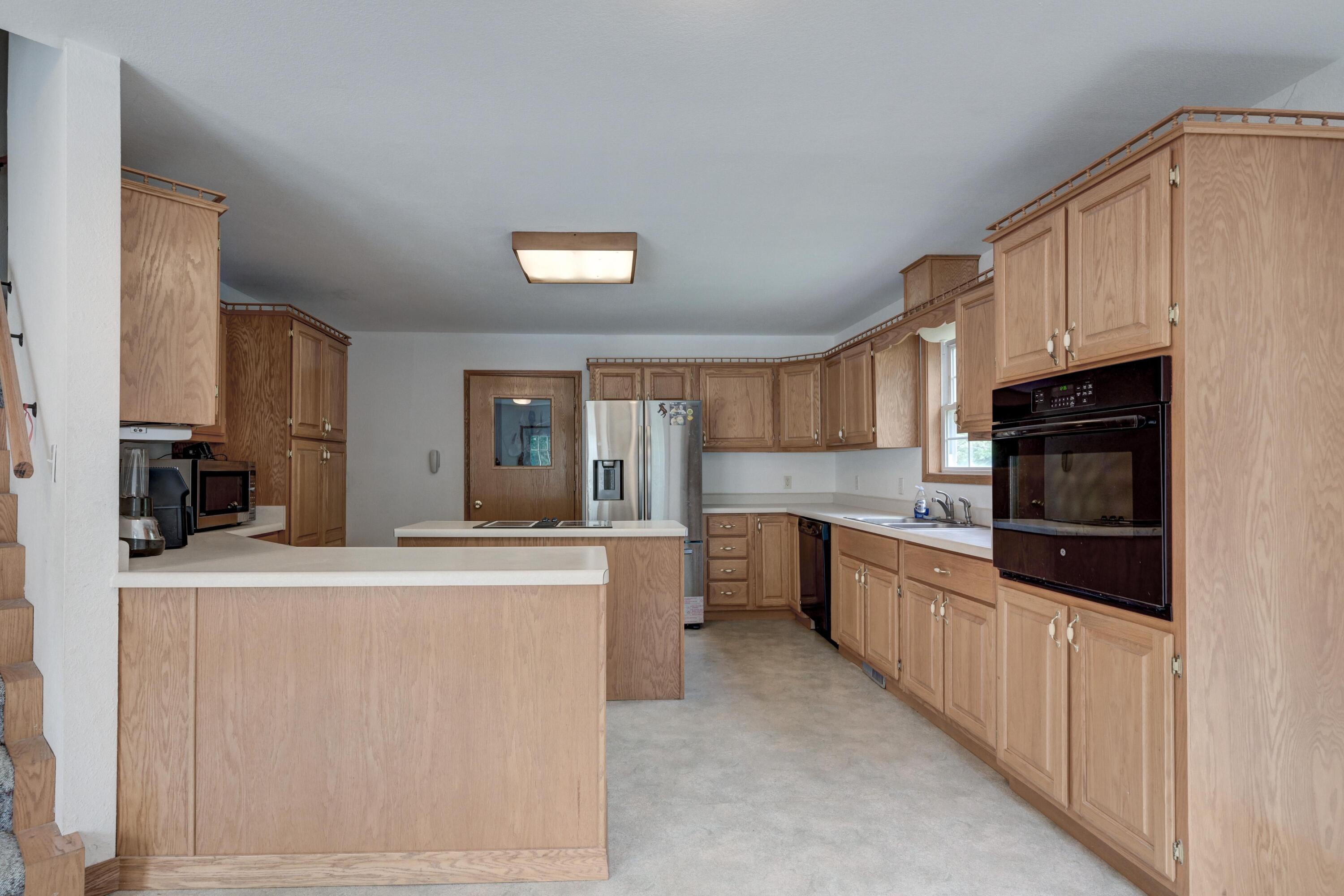 14205 Goldfinch Road Property Photo 22