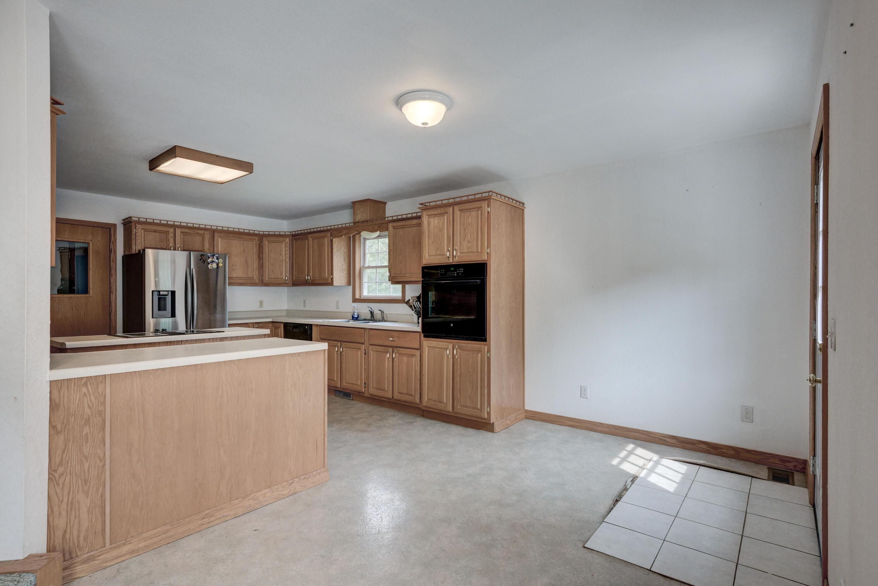 14205 Goldfinch Road Property Photo 23