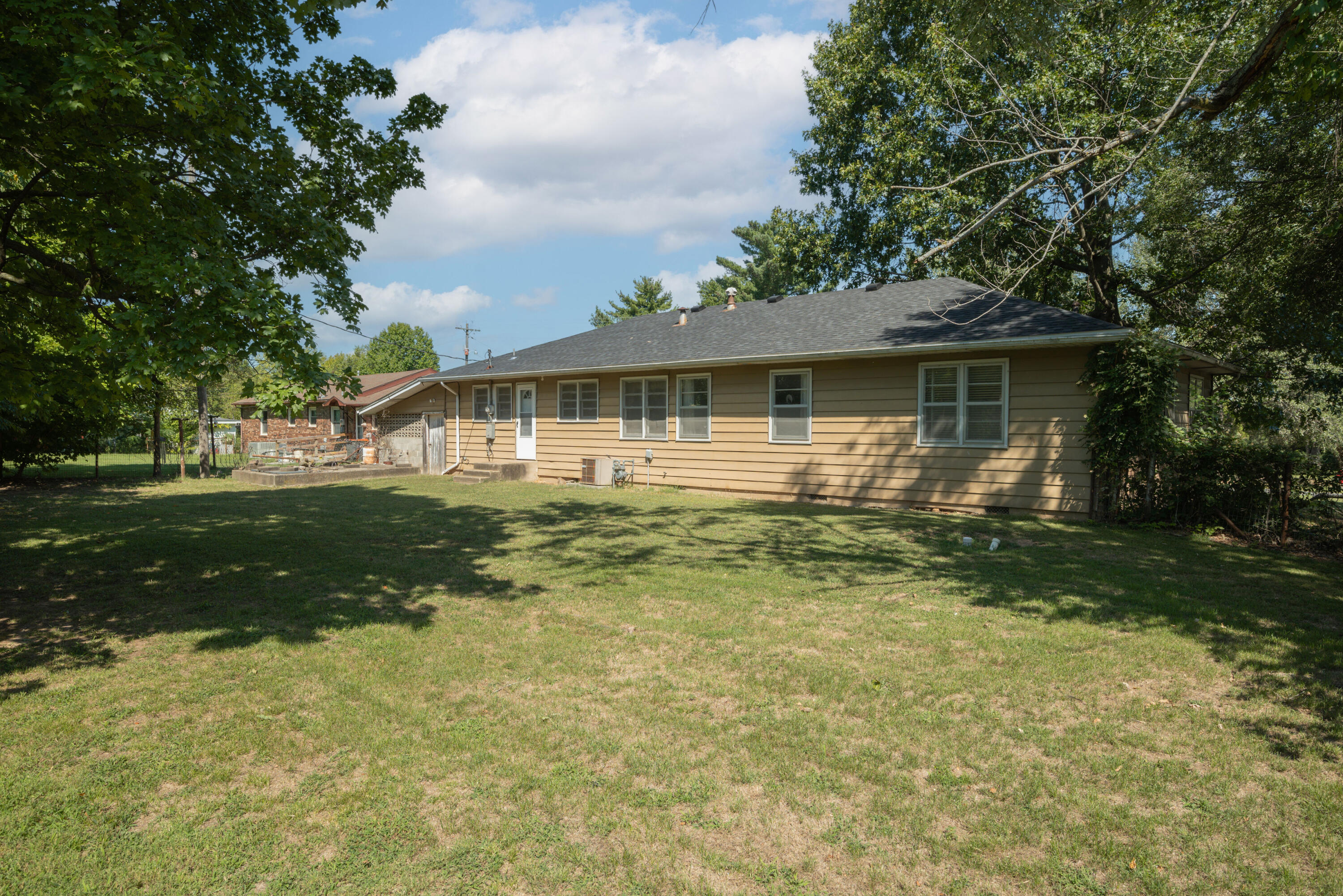 102 West Garner Street Property Photo 7