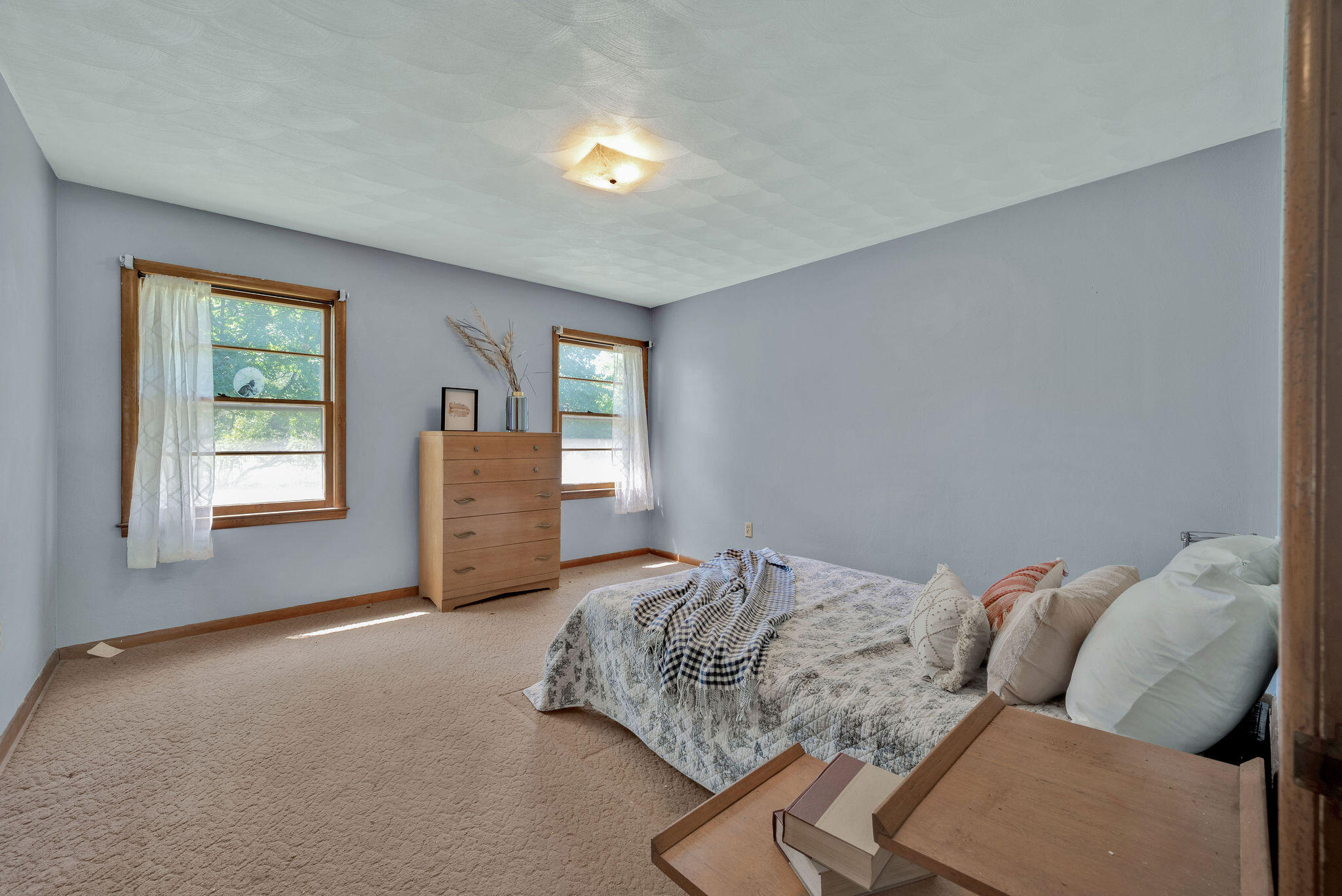102 West Garner Street Property Photo 25