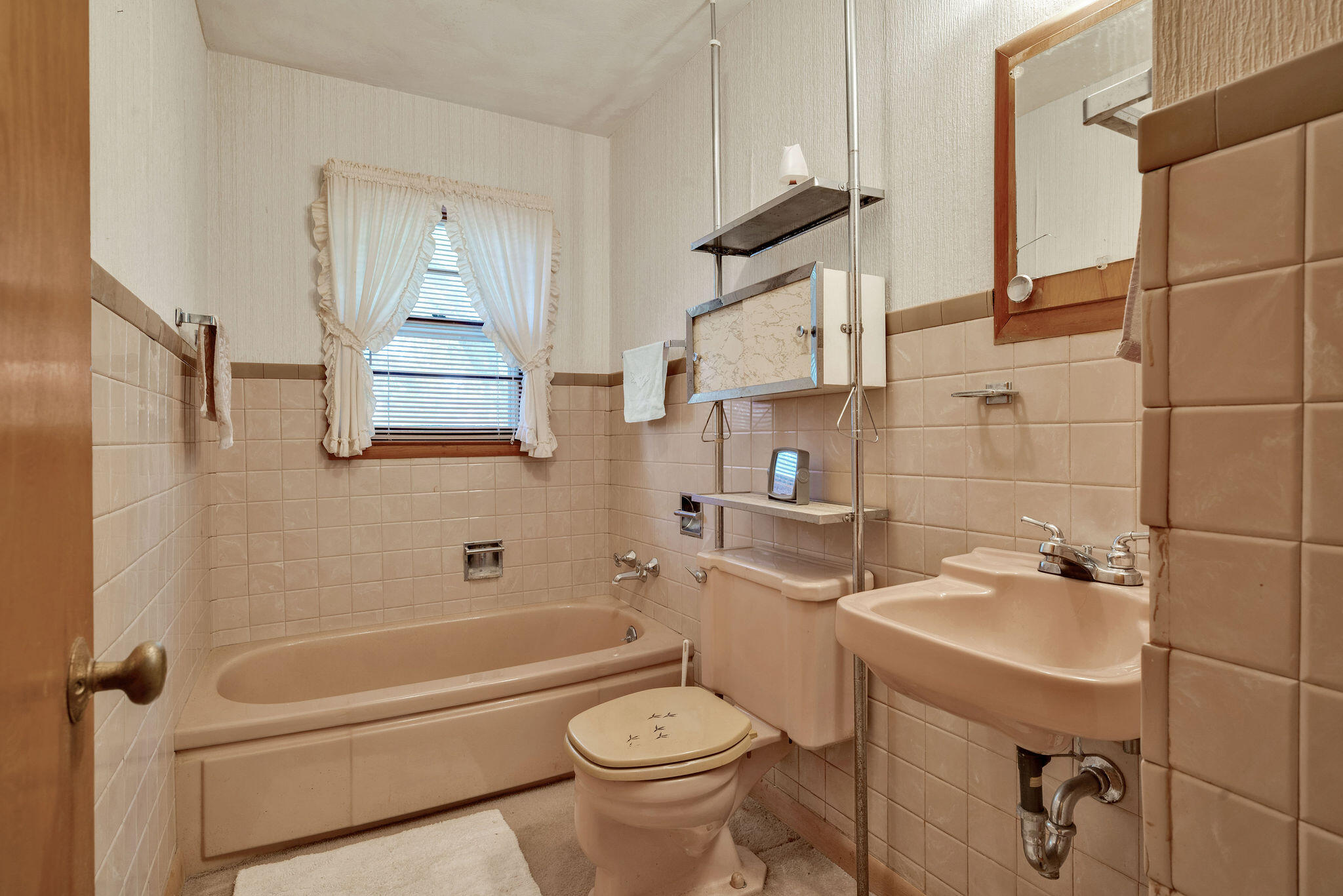 102 West Garner Street Property Photo 26