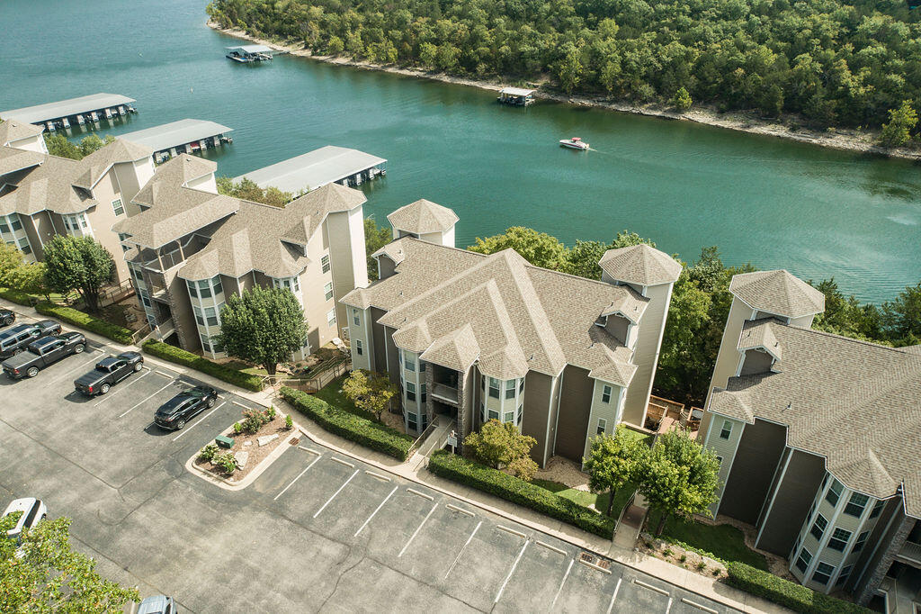 1007 Rocky Shore Terrace Property Photo 2