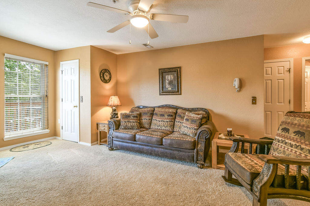 1007 Rocky Shore Terrace Property Photo 5