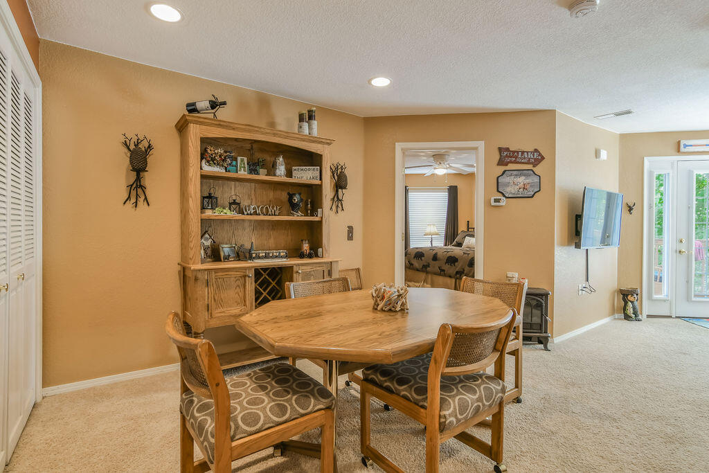 1007 Rocky Shore Terrace Property Photo 6