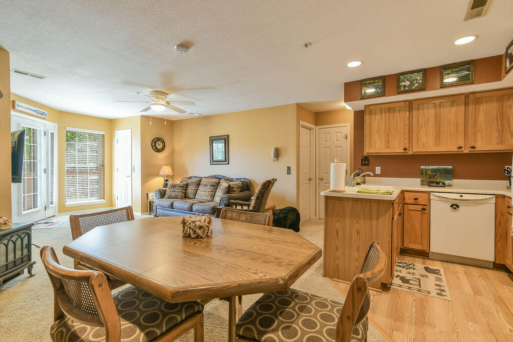1007 Rocky Shore Terrace Property Photo 7