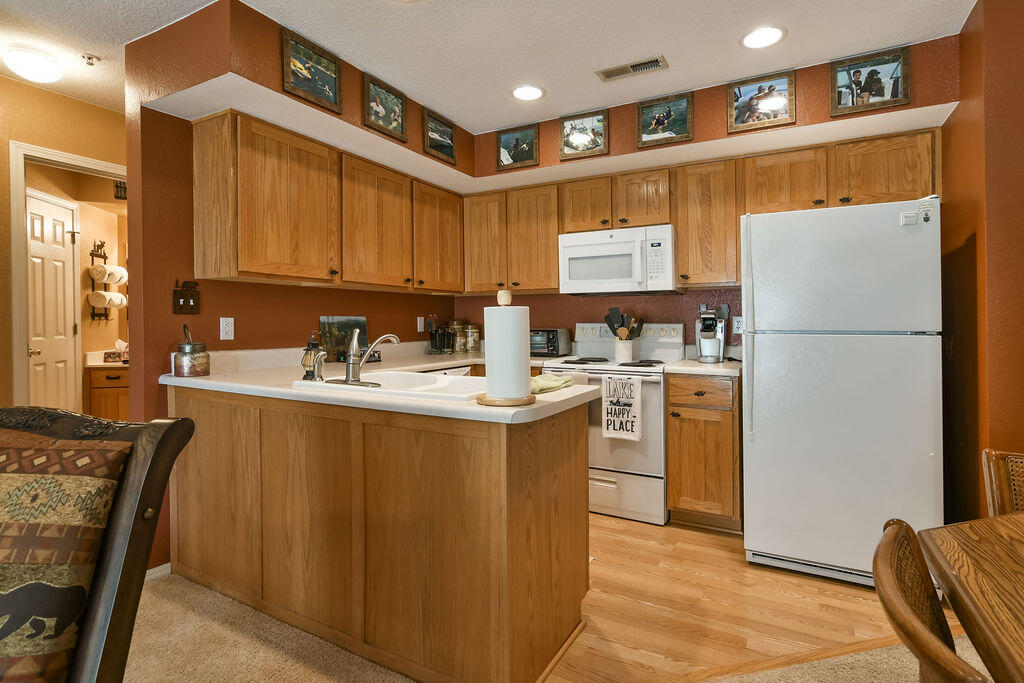 1007 Rocky Shore Terrace Property Photo 10
