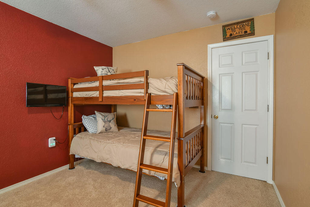 1007 Rocky Shore Terrace Property Photo 15