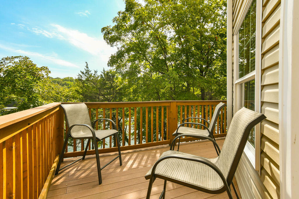 1007 Rocky Shore Terrace Property Photo 19