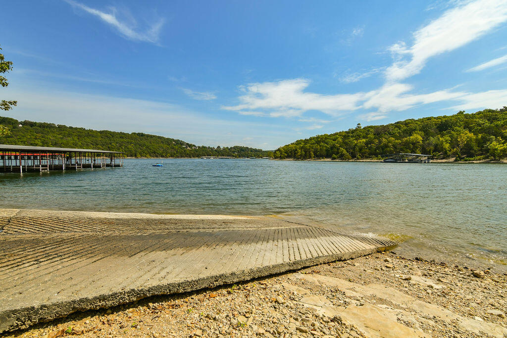 1007 Rocky Shore Terrace Property Photo 27
