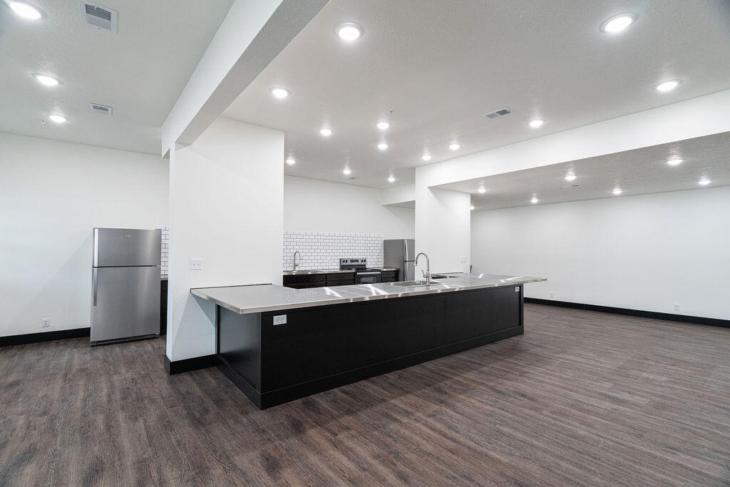 14788 Business 13 Property Photo 11
