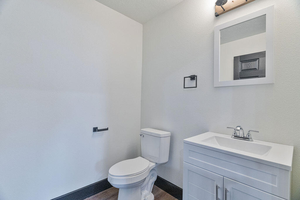 14788 Business 13 Property Photo 12