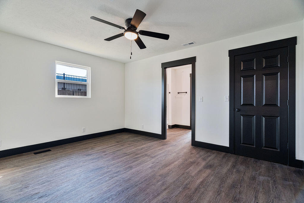 14788 Business 13 Property Photo 23